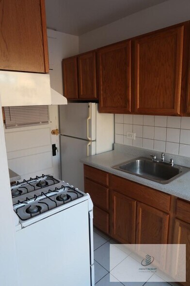 Building Photo - 2617 W Gunnison St