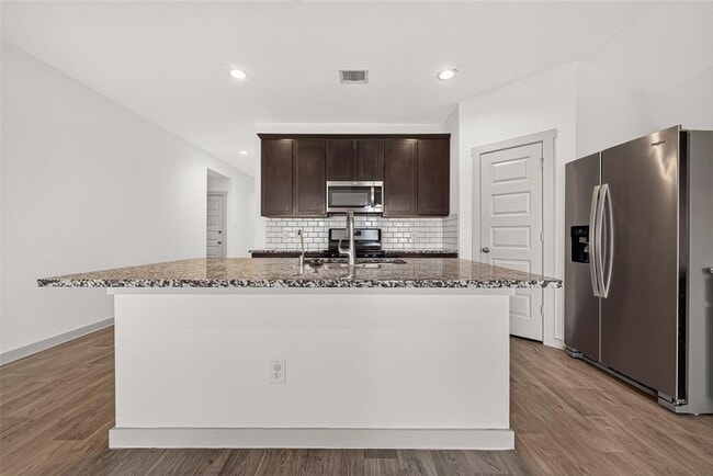 Building Photo - 8043 Black Forest Ln