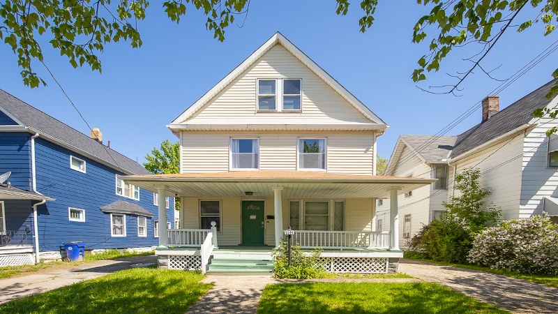 Building Photo - 3544 Woodbridge Ave
