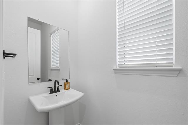 Building Photo - 1173 Doris May Dr