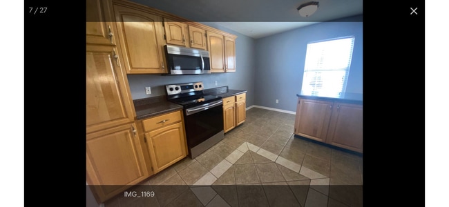Building Photo - 931 Hidden Loop Dr