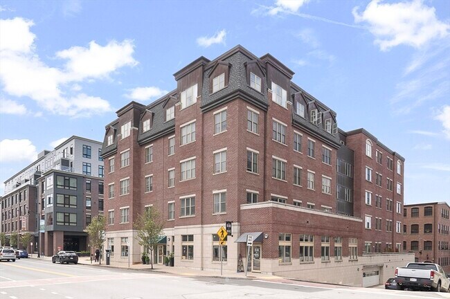 Building Photo - 116 Rantoul St