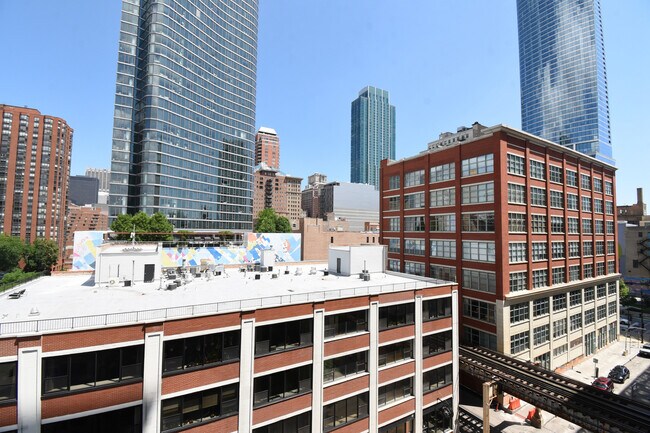 Building Photo - 1101 S State St