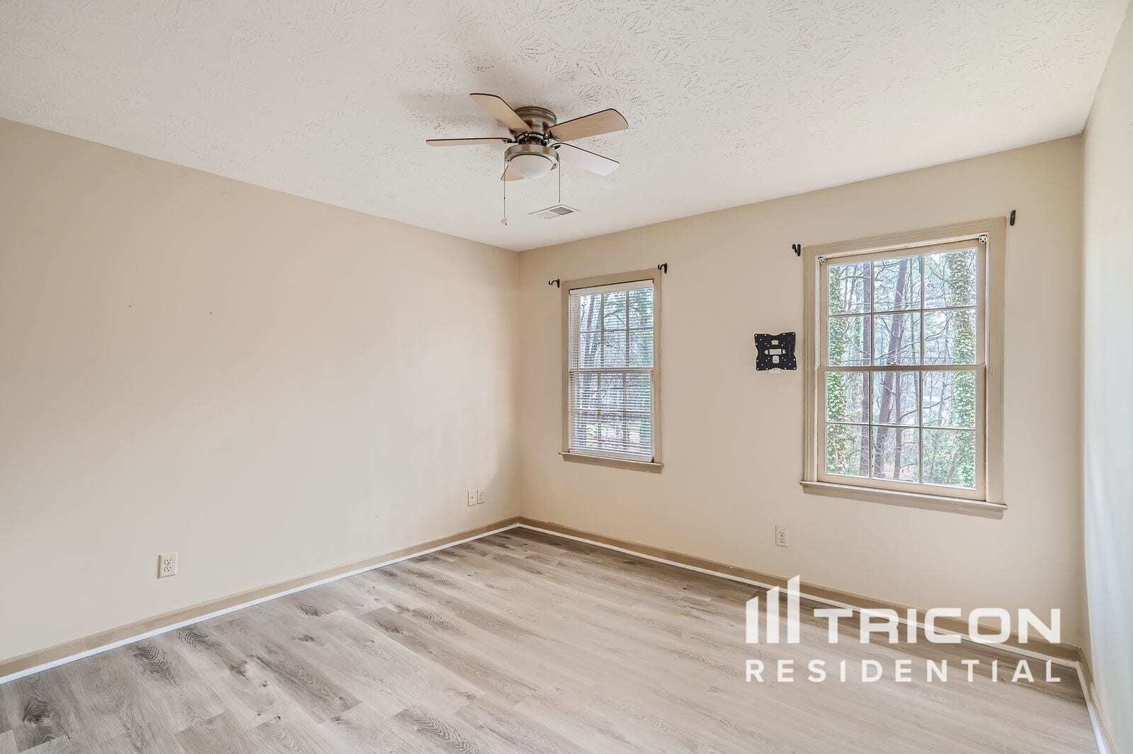 Building Photo - 1337 Arlene Ct SW