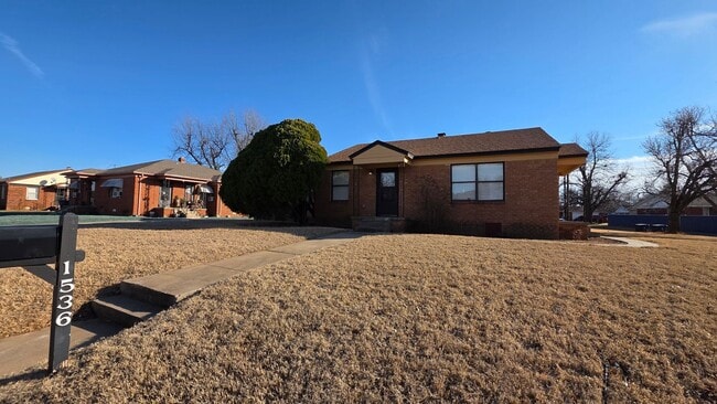 Building Photo - 1536 SW 38th St