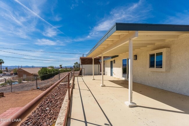 Building Photo - 2150 Lake Havasu Plaza