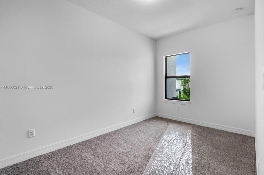 Building Photo - 8353 NW 7th Pl