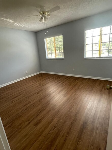 Building Photo - 9766 Kamena Cir