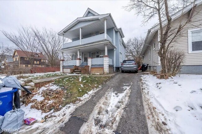 Building Photo - 3 br, 1 bath Duplex - 10518 Crestwood Aven...