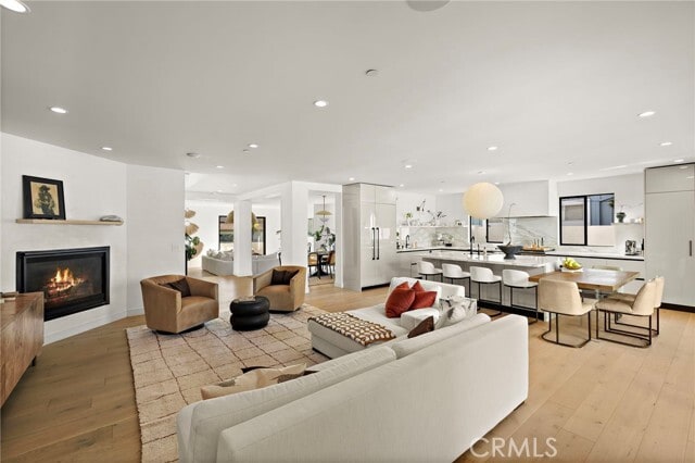 Building Photo - 228 W Avenida Cordoba