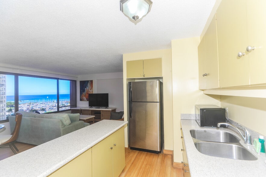 Building Photo - 1778 Ala Moana Blvd