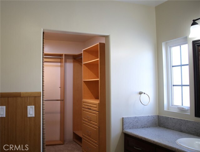 Building Photo - 2619 W 176th St