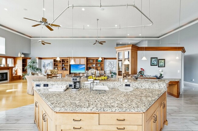 Building Photo - 15541 Bradshaw Rd