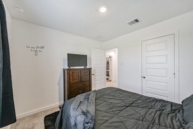 Building Photo - 2811 Lisburn Ter Ln