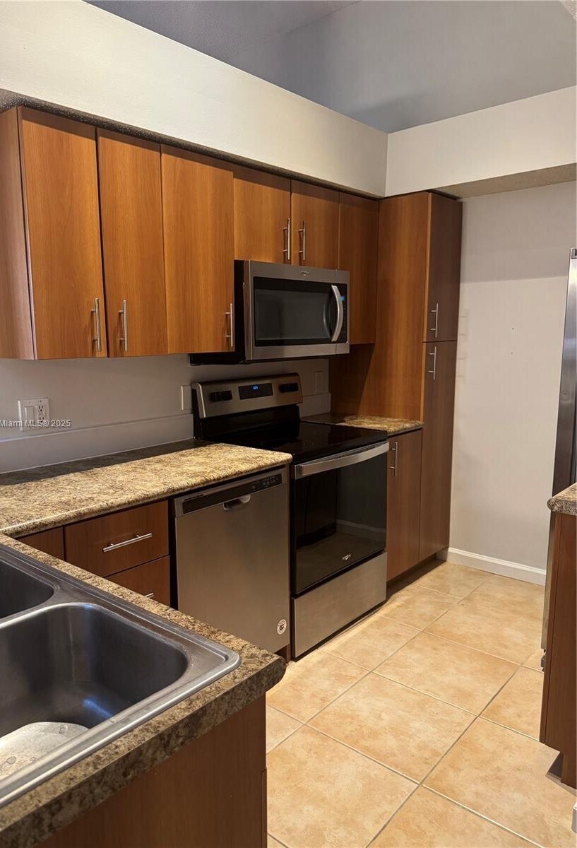 Building Photo - 1355 Crystal Way