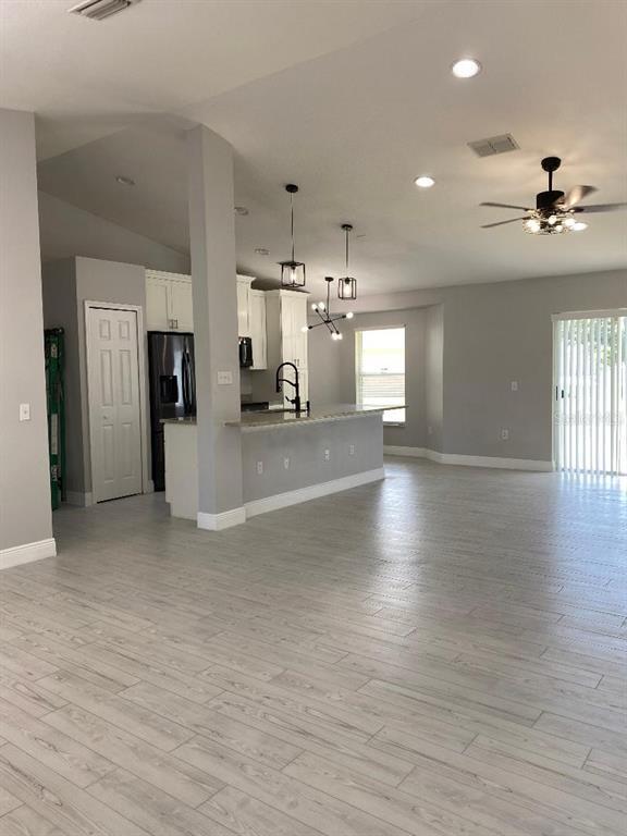 Building Photo - 443 Flamingo Ct