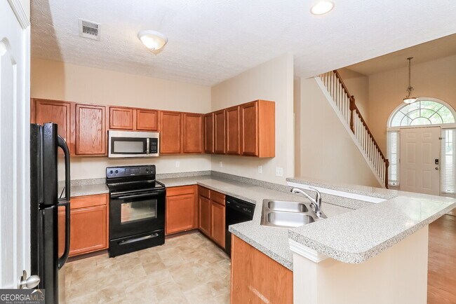 Building Photo - 4560 Ferncrest Pl