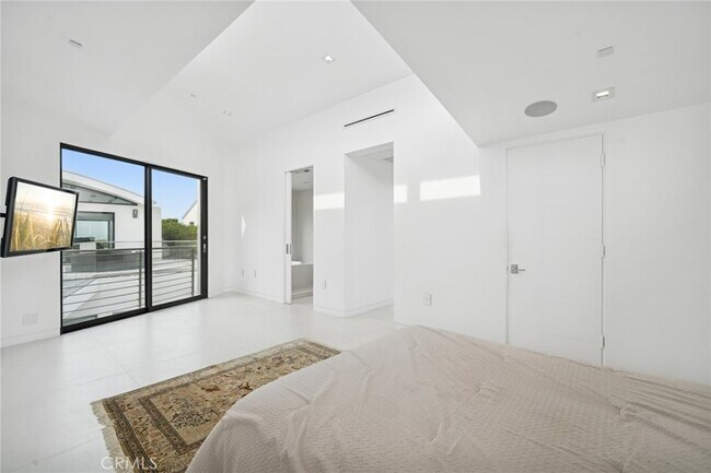 Building Photo - 4607 Perham Rd