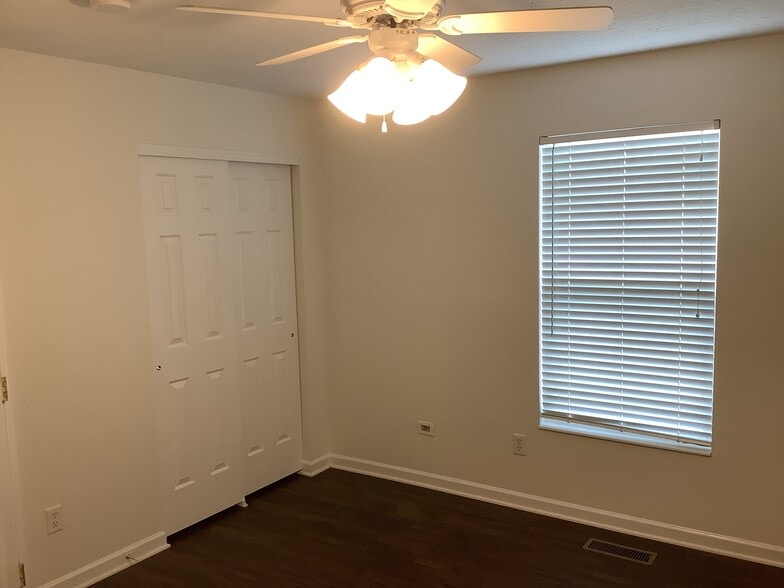 Building Photo - 7633 Mourning Dove Ln