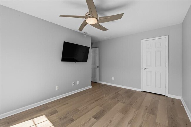 Building Photo - 2117 Wylmoor Way