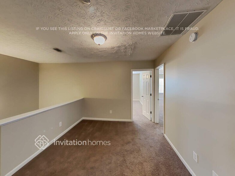 Building Photo - 4612 Legacy Square