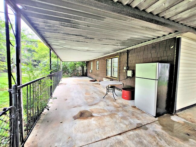 Building Photo - Decatur 3BR House SE