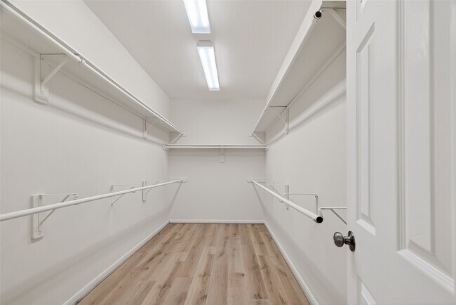 Building Photo - 2708 Calico Creek Ln