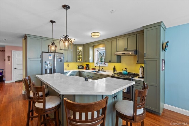 Building Photo - 62 Delaware Ave