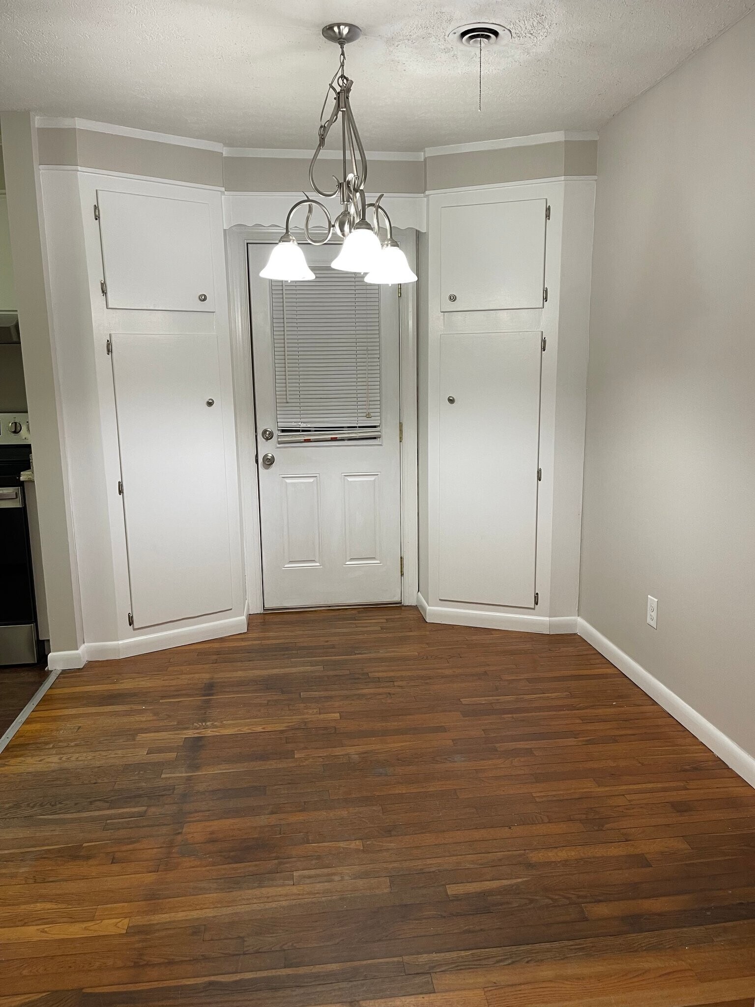 Building Photo - 3635 Belair Rd