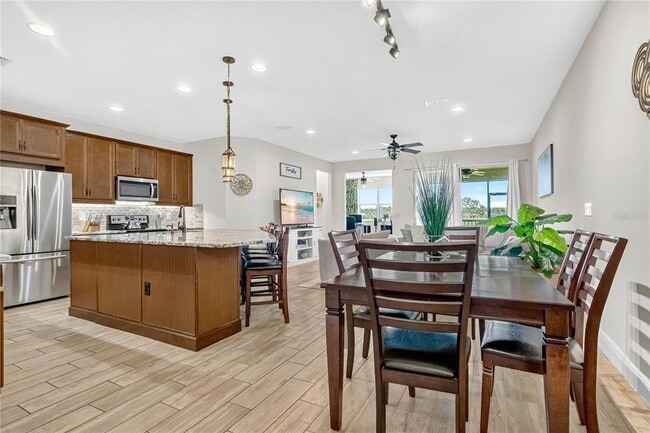 Building Photo - 9009 Palm Key Ave