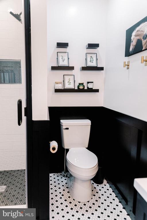 Building Photo - 268 Dogwood Dr