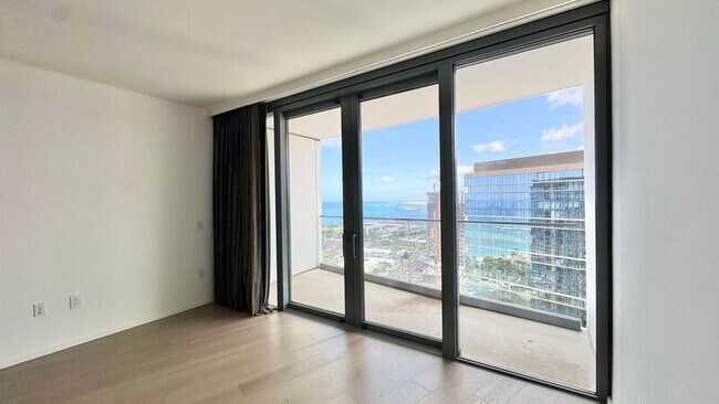 Building Photo - 1000 Auahi St