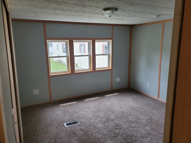 Building Photo - 4270 E Montpelier Pike