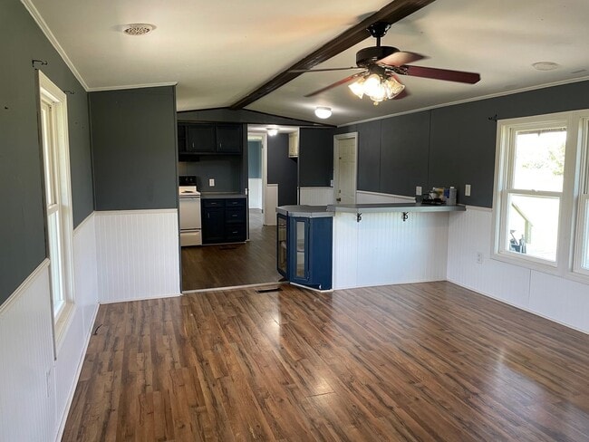 Building Photo - 2 bed 2 bath mobile home