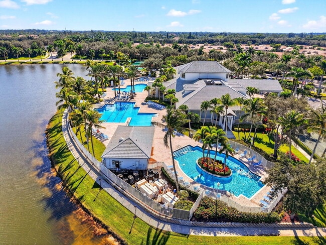 Building Photo - 2245 Sapphire Cir