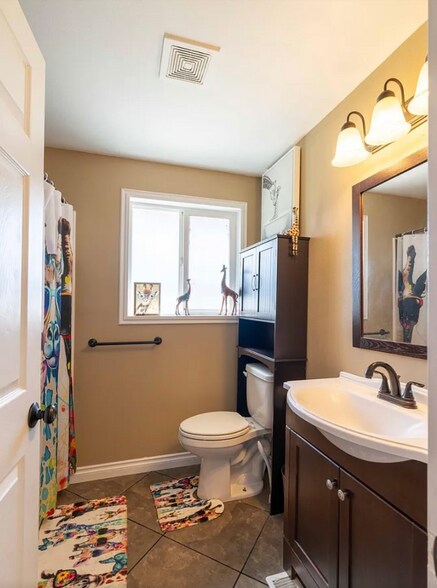 Building Photo - 3204 Butterfield Rd