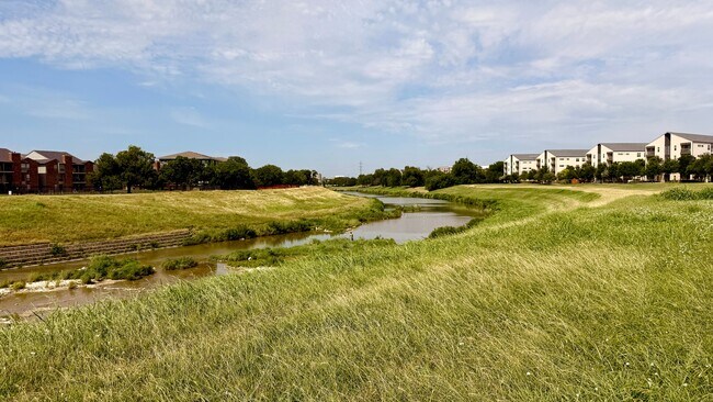 Building Photo - 4233 Watercourse Dr