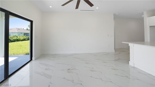 Building Photo - 121 Ichabod Ave