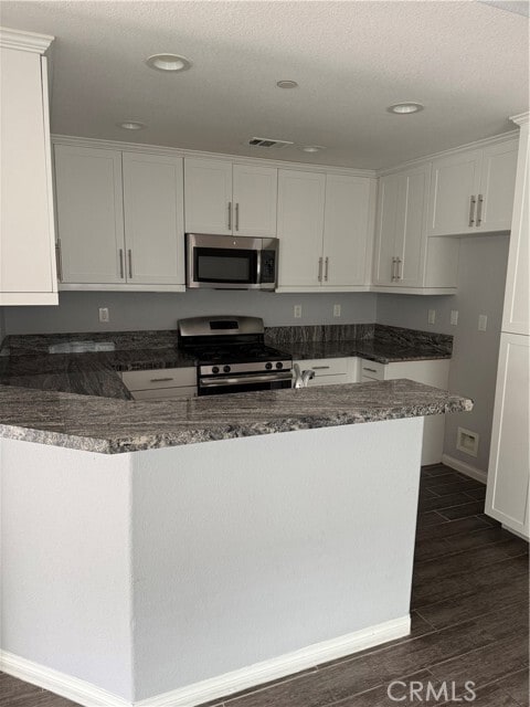 Building Photo - 9045 Kalani St.