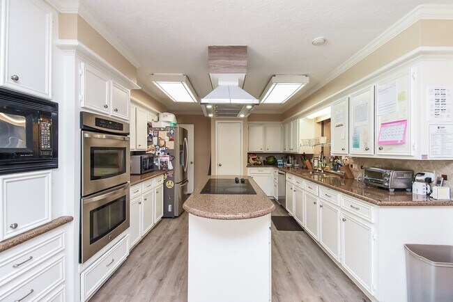 Building Photo - 7719 Apache Plume Dr