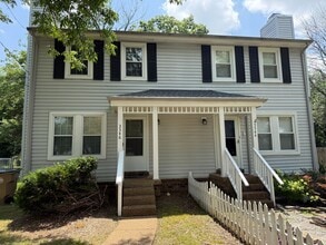 Building Photo - 3346 Oak Trees Ct