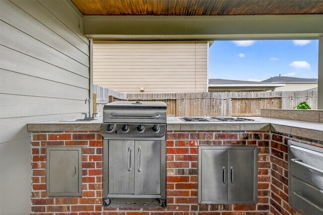 Building Photo - 8311 Tartan Ct