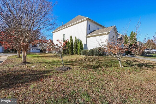 Building Photo - 23305 Hyacinth Ln