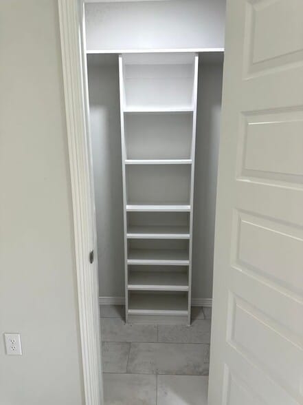 Building Photo - 308 Uva Ln
