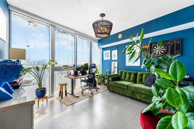 Building Photo - 465 Brickell Ave