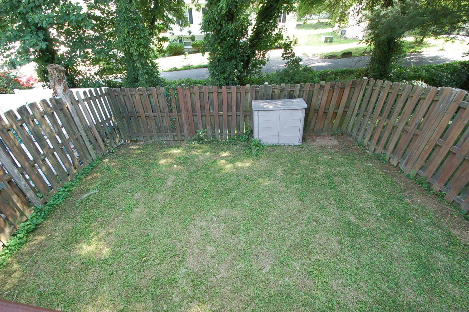 Backyard - 8916 Pembrook Woods