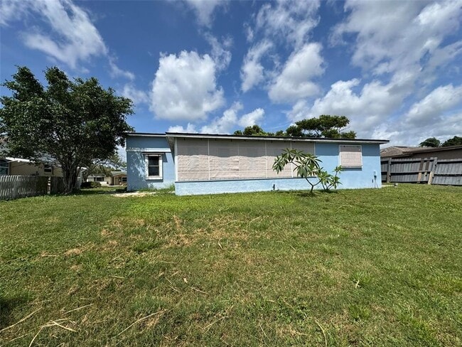 Building Photo - 1061 Rushmore Dr