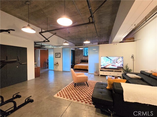 Building Photo - 835 Locust Ave