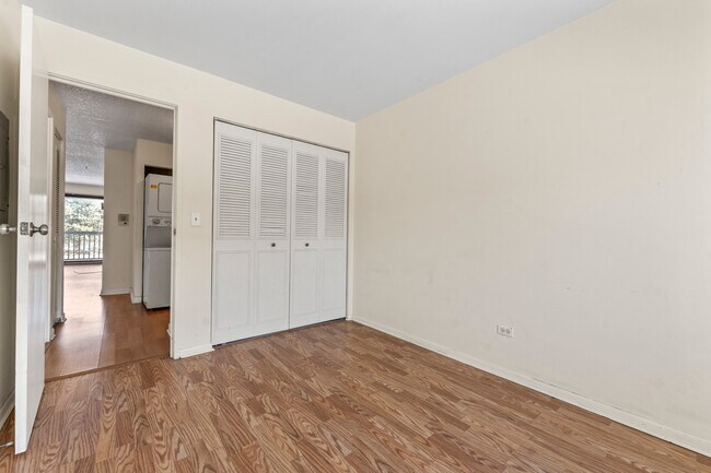 Building Photo - 225 S Gregory St