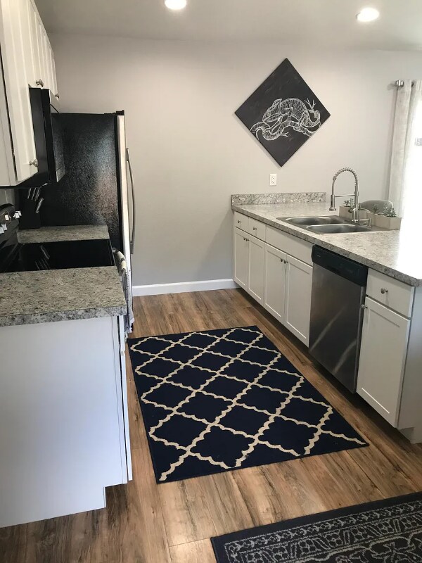 Building Photo - 1890 16th St